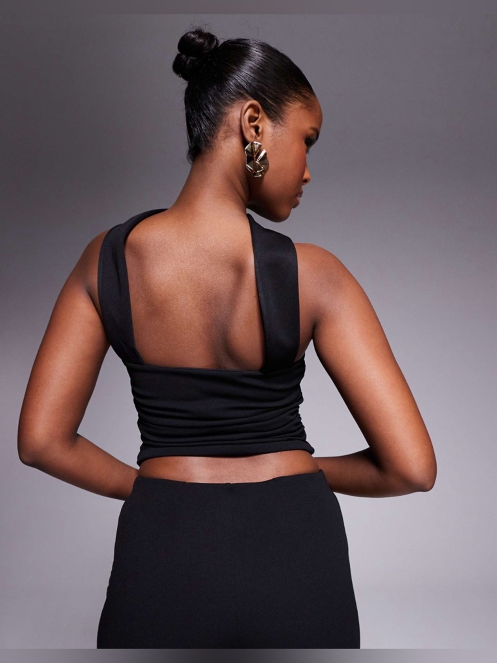 ASOS DESIGN co-ord bandeau top with scarf neck detail in black - Picture 2 of 12